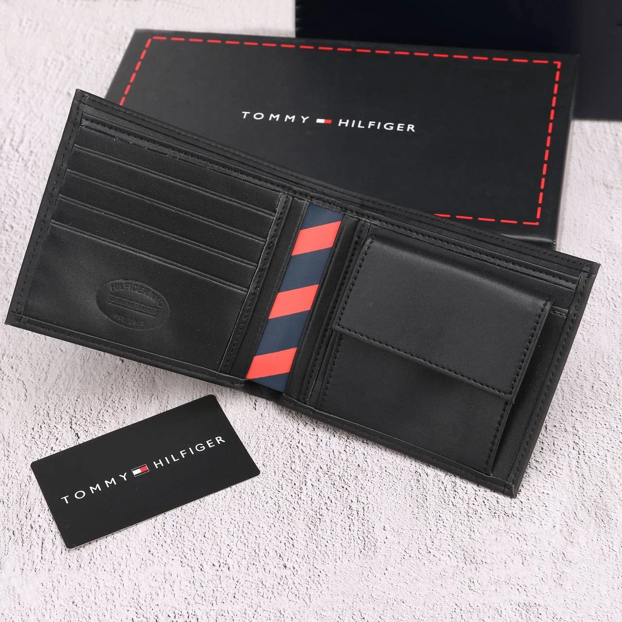 محفظه وحزام تومي هيلفيغر للرجال